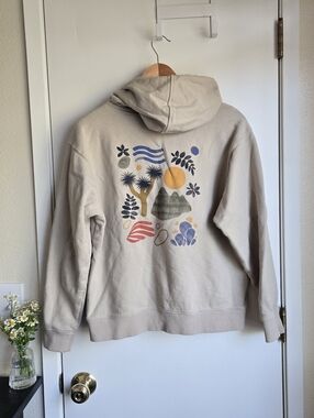 Mountain Hardwear Graphic Hoodie Sweatshirt